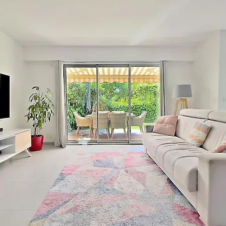 The Flower Garden Appartement *