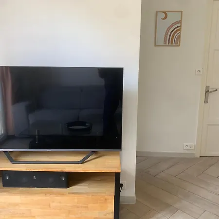 A 5 Minutes De La Apartment
