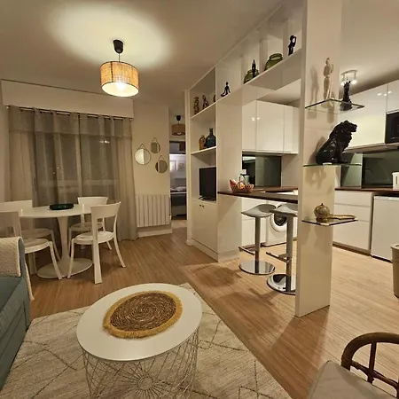Agusta Sweethome Apartment Nice