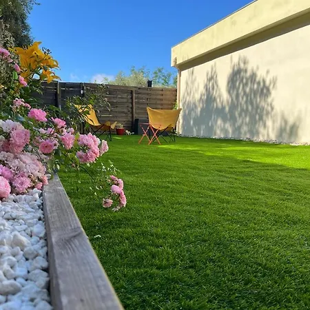 Holiday home Petite Maison, Cosy, Sur Les Collines Nicoises Nice
