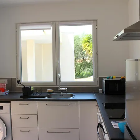 Holiday home Petite Maison, Cosy, Sur Les Collines Nicoises Nice