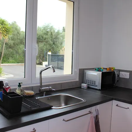 Holiday home Petite Maison, Cosy, Sur Les Collines Nicoises *