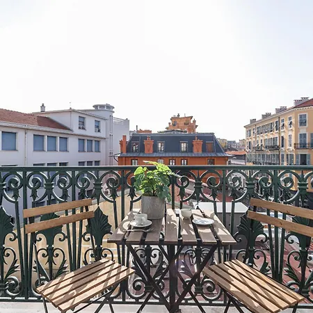 Apartment 7 Foch 202 - Contemporain En Plein Coeur De - Climatisation