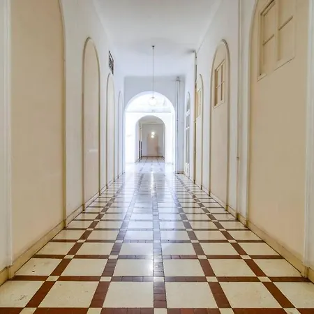 4 Stars Palais Hermitage, 5 Pers, Ac, Full Confort Apartment