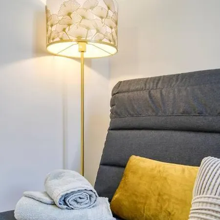 Apartment 4 Stars Palais Hermitage, 5 Pers, Ac, Full Confort *