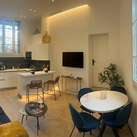 4 Stars Palais Hermitage, 5 Pers, Ac, Full Confort Apartment *