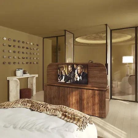 Gounod Fully Renovated Hotel
