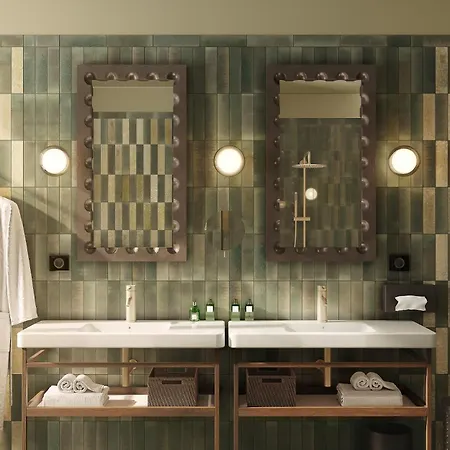Gounod Fully Renovated Hotel