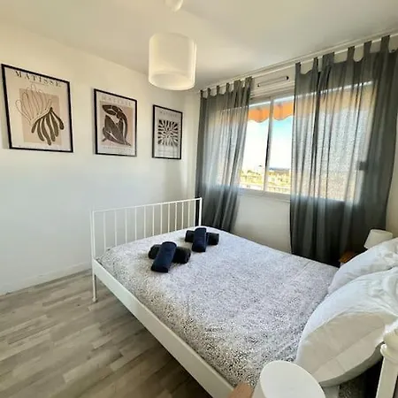 Joli 2 Pieces - Proche Aeroport - Terrasse Vue Apartment Nice
