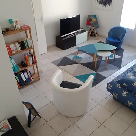 Apartment Au Calme En Nice