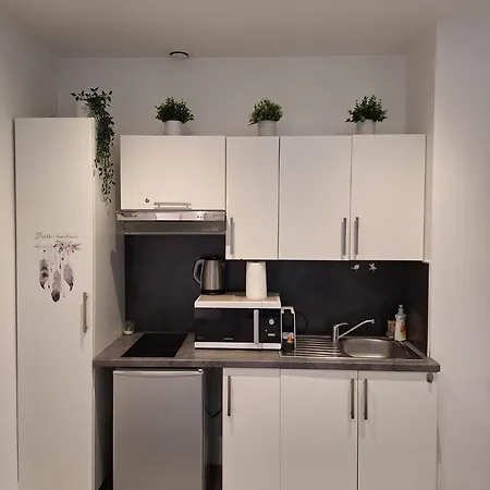 Beautiful With Privat Terrace Apartment
