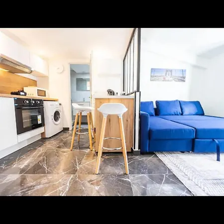 Apartment Studio Charmant