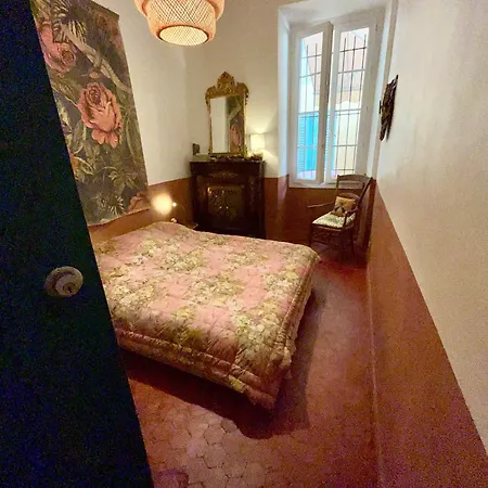 Grand Port De Apartment