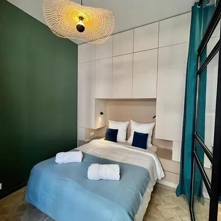 New - Cosy - 10 Min Walk To The ! Apartamento