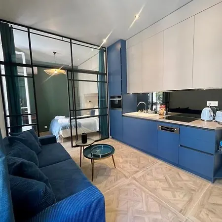 New - Cosy - 10 Min Walk To The ! Apartment Nice
