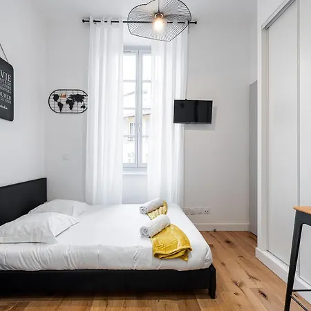 Charming Center 108 Apartment *