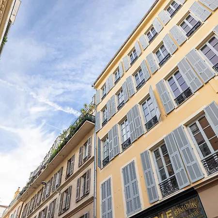 Charming Center 108 Apartment