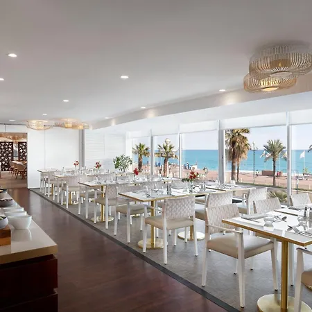 Le Meridien מלון 4*