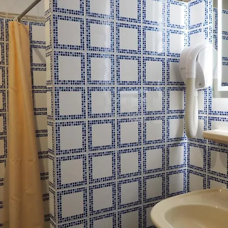 Hotel Busby Nizza