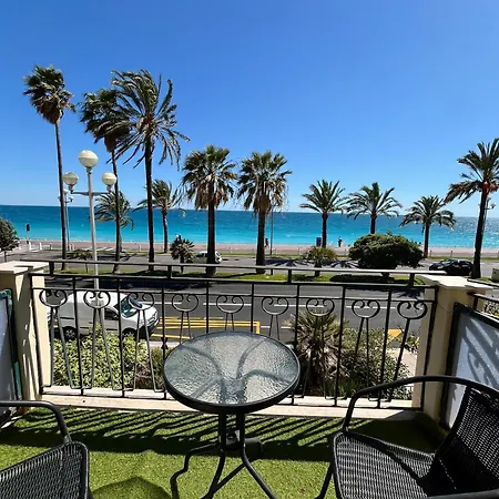 Flots D'azur Promenade Des Hotell 3*