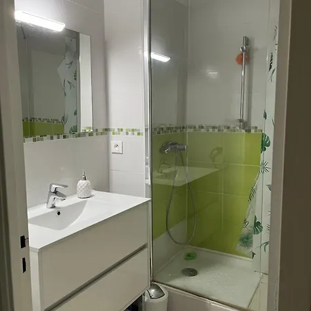 F4 80m2 Fabron, Parking Apartment *