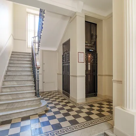 Renting - Gounod - Haven Retreat Under Roof Air-conditioned Apartment Nice