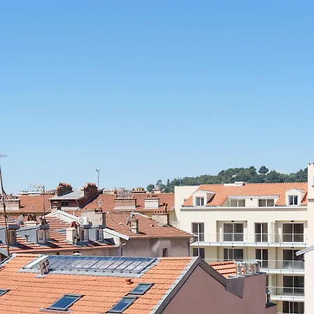 Renting - Gounod - Haven Retreat Under Roof Air-conditioned Nice