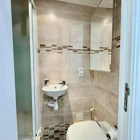 Apartment Port Bonaparte Place Du Pin Nice
