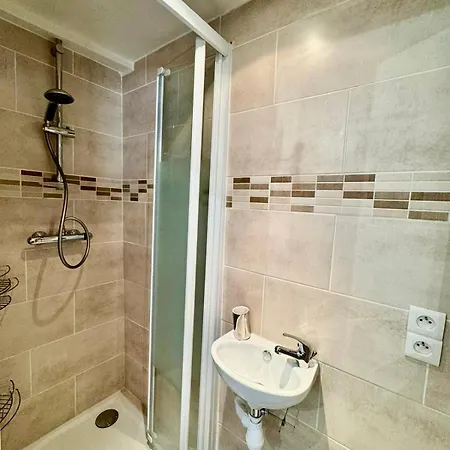 Apartment Port Bonaparte Place Du Pin