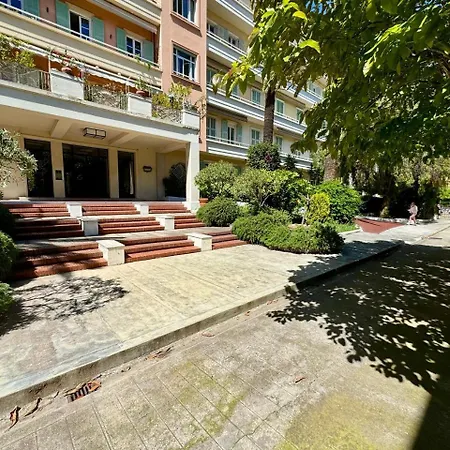 Ambassador Promenade ! Apartment