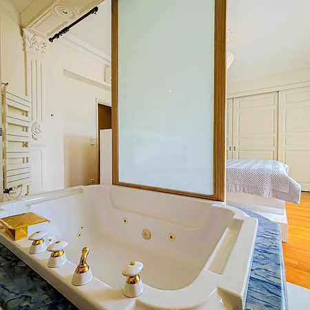 Apartment Mont Boron - Wifi, Ac, 4 Pers, Piscine, Parking