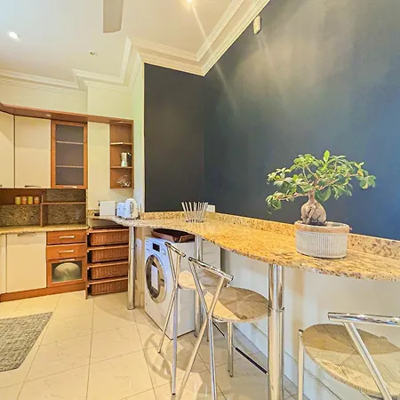 Apartment Mont Boron - Wifi, Ac, 4 Pers, Piscine, Parking