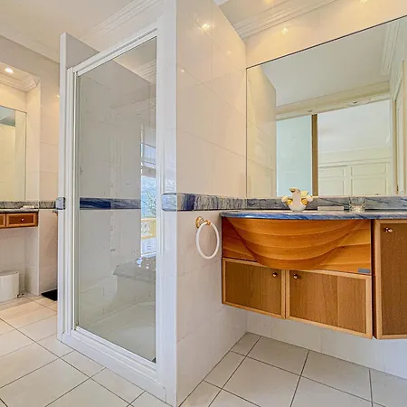 Mont Boron - Wifi, Ac, 4 Pers, Piscine, Parking Apartment