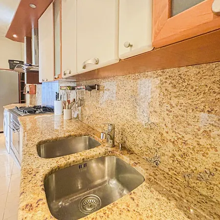 Apartment Mont Boron - Wifi, Ac, 4 Pers, Piscine, Parking