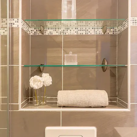 Appartamento Le Carina By Interhome