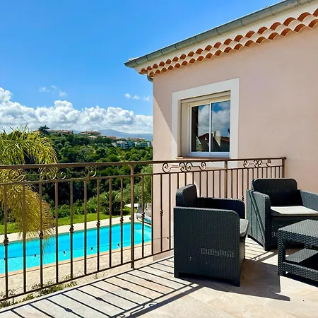 Villa Syagrus - Easy