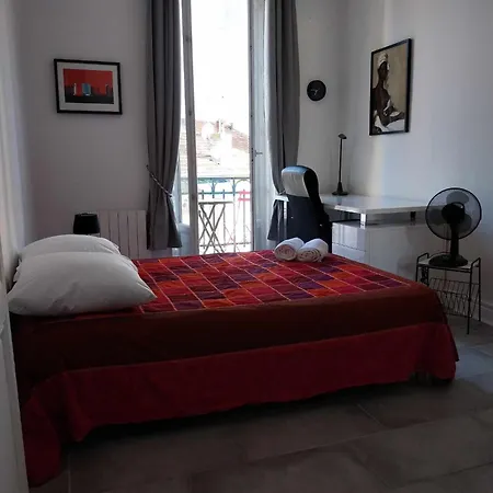 2 A 6min A Pied De La Promenade Des Et De La