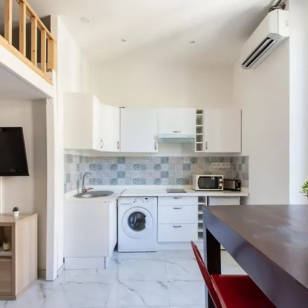 Apartment Gioffredo Furnished Flat *