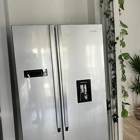 Gorgeous 2 Bedrooms Apartment Nice