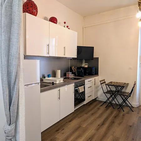 Cosy Proche Du Port * Nice