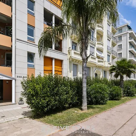 Apartment Loft Le Galet Fshh Nice
