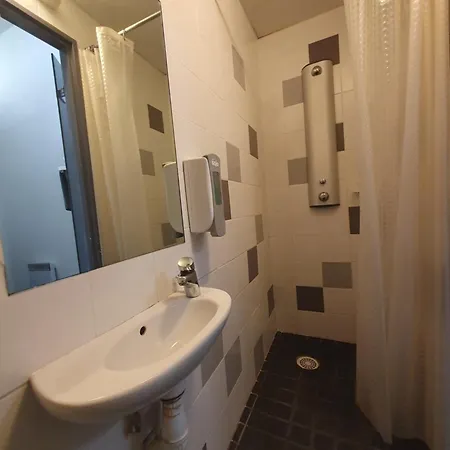 Hi Les Camelias Hostel