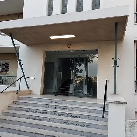 Apartment Centre- Small Pied-a-terre Near Beaches