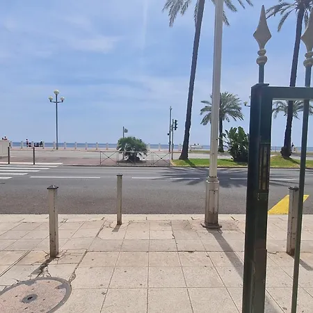 Petit Promenade Des Nice