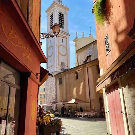 Apartment In Old Town - 2min Beach, Restaurant & Bars *