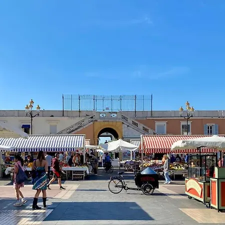 In Old Town - 2min Beach, Restaurant & Bars *