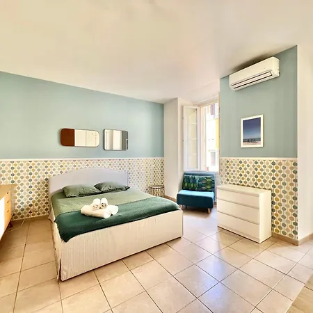 La Chaise Bleue Apartment