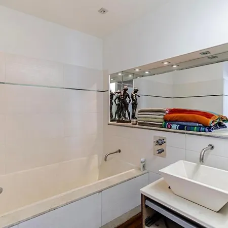 Promenade Des Center Sea And Front Design Flat With Private Garden Apartment