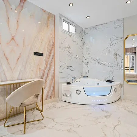 Renting - 8france - Luxury & Comfort Jacuzzi Massena Nice