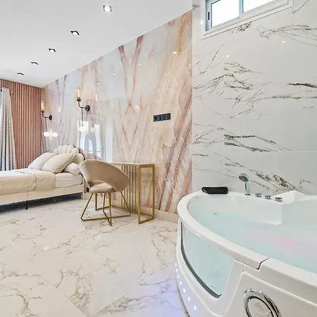 Apartment Renting - 8france - Luxury & Comfort Jacuzzi Massena